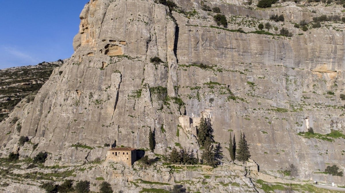hiking-in-nemea-ancient-myths-polyfengo-castle-and-lady-of-the-rock-logo