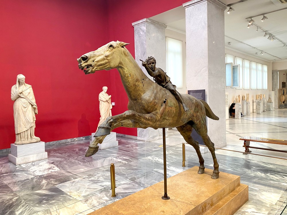 journey-through-ancient-greece-a-guided-tour-of-the-athens-national-archaeological-museum-logo