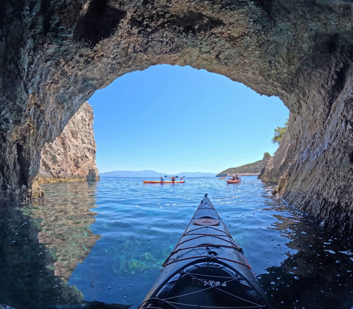 loutraki-sea-kayaking-to-the-seals-cave-logo