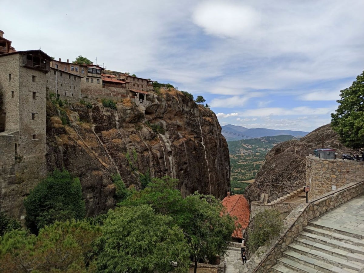 meteora-all-monasteries-tour-with-photo-stops-logo