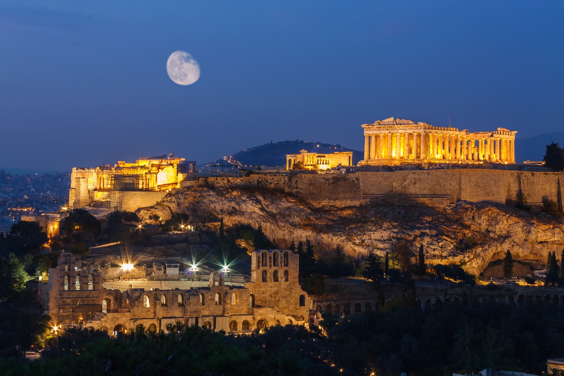 NIGHT CITY TOUR IN ATHENS - HALF DAY