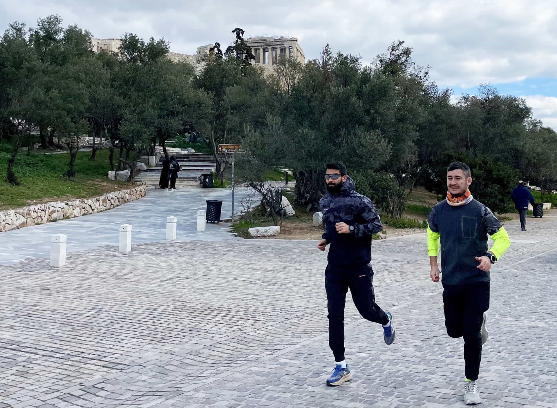 private-running-tour-urban-trail-running-in-athens-1-1-1-logo