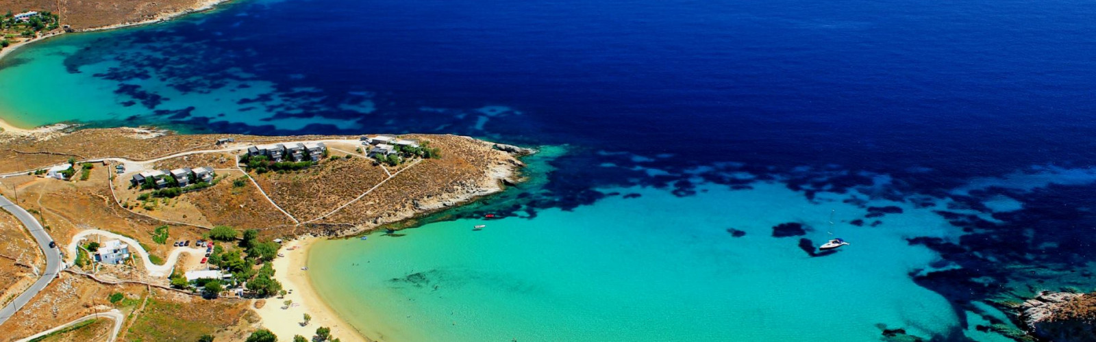 A boat trip from Sifnos to classy Serifos