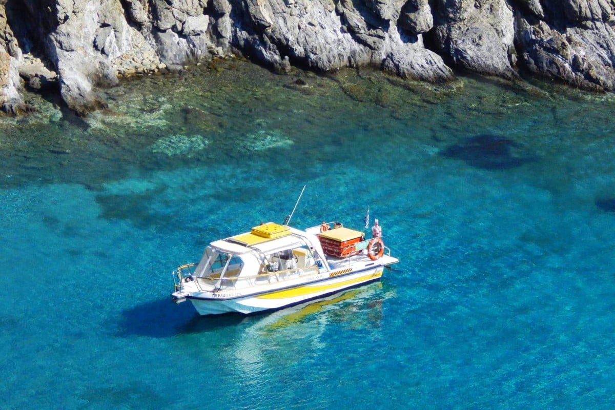 syros-discover-hidden-beaches-by-boat-on-foot-logo