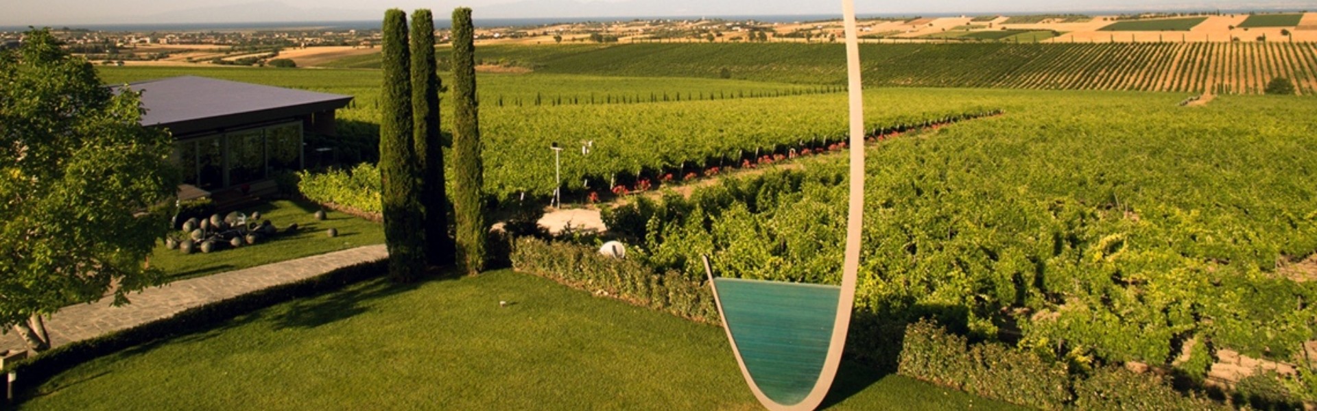 wine-touring-a-step-away-from-the-city-1-1-logo