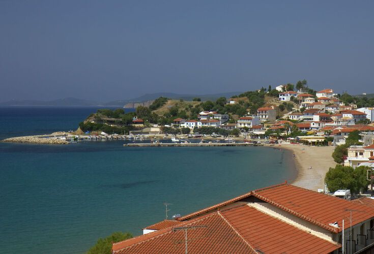 On your way to Methoni you’ll pass through the sheltered and welcoming town of Finikounta