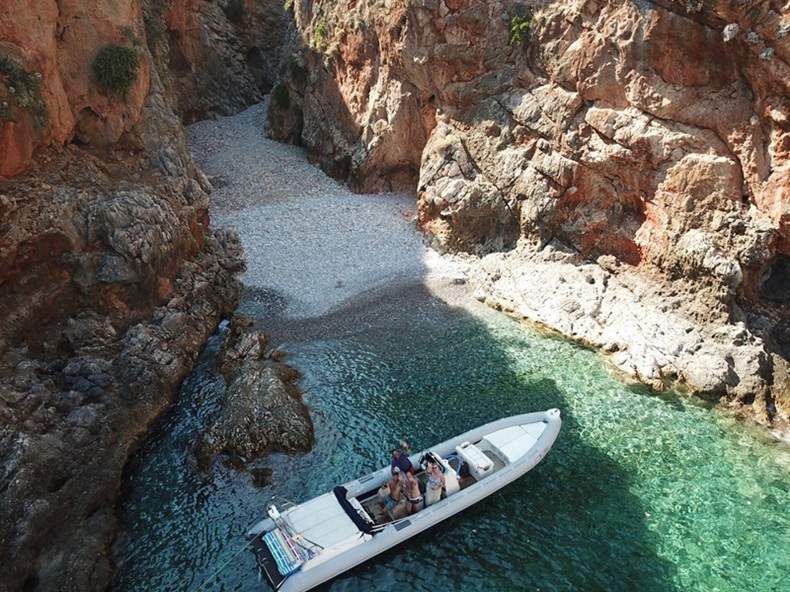 Private Exploration to Chania's Hidden Beaches and Caves 