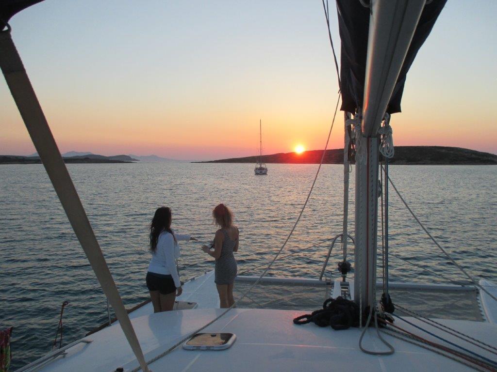 Santorini: Semi-Private Catamaran Sunset Cruise All Inclusive